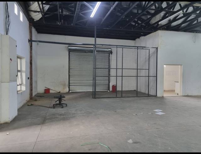 818M² RETAIL TO LET IN NELSPRUIT EXT 29